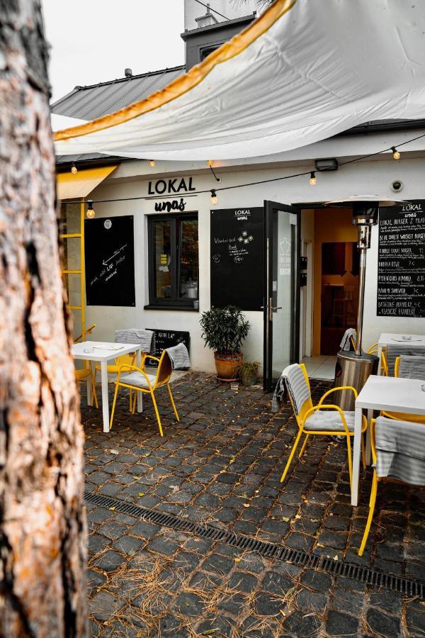 Street Food Possonium Apartments Bratislava Bagian luar foto